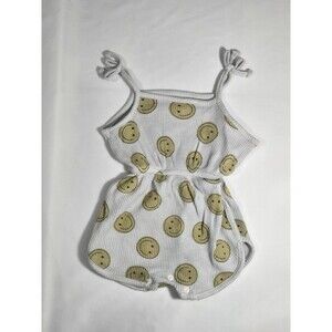 Grayson mini bubble romper baby girl 0-3M grey Smiley Face print EUC